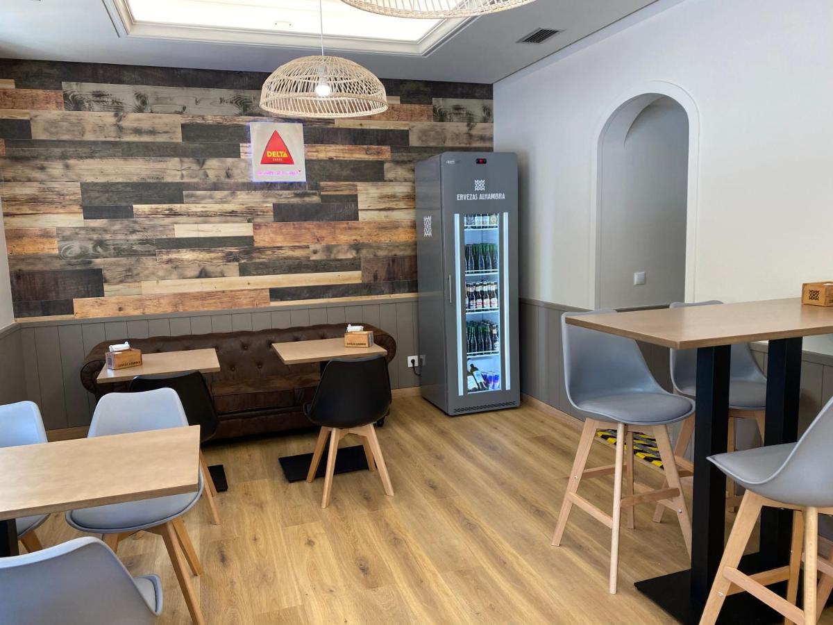 Saudade Hostal Cafeteria A Coruña Εξωτερικό φωτογραφία